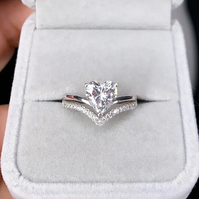 HeartLuxe Ring
