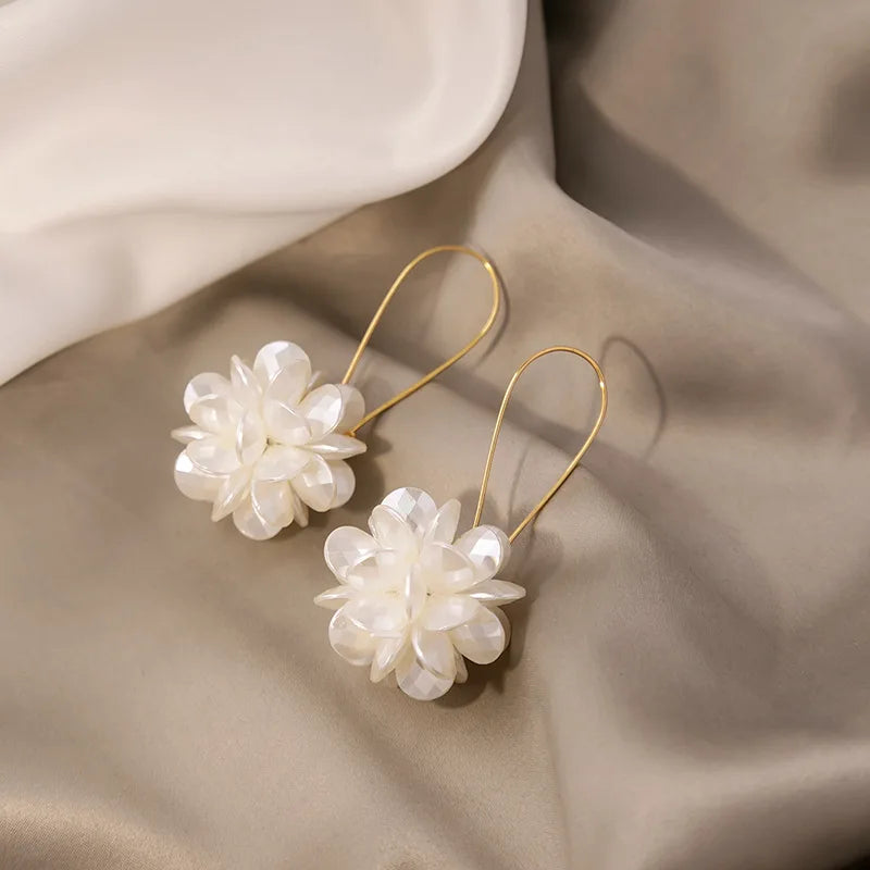 ButterPearl Earrings