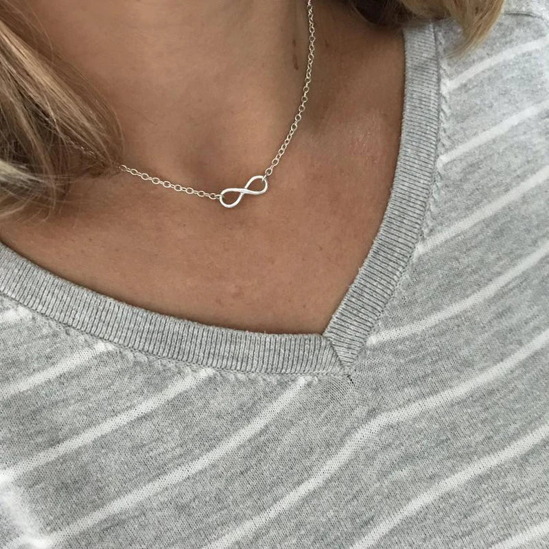 InfinityGlow Necklace