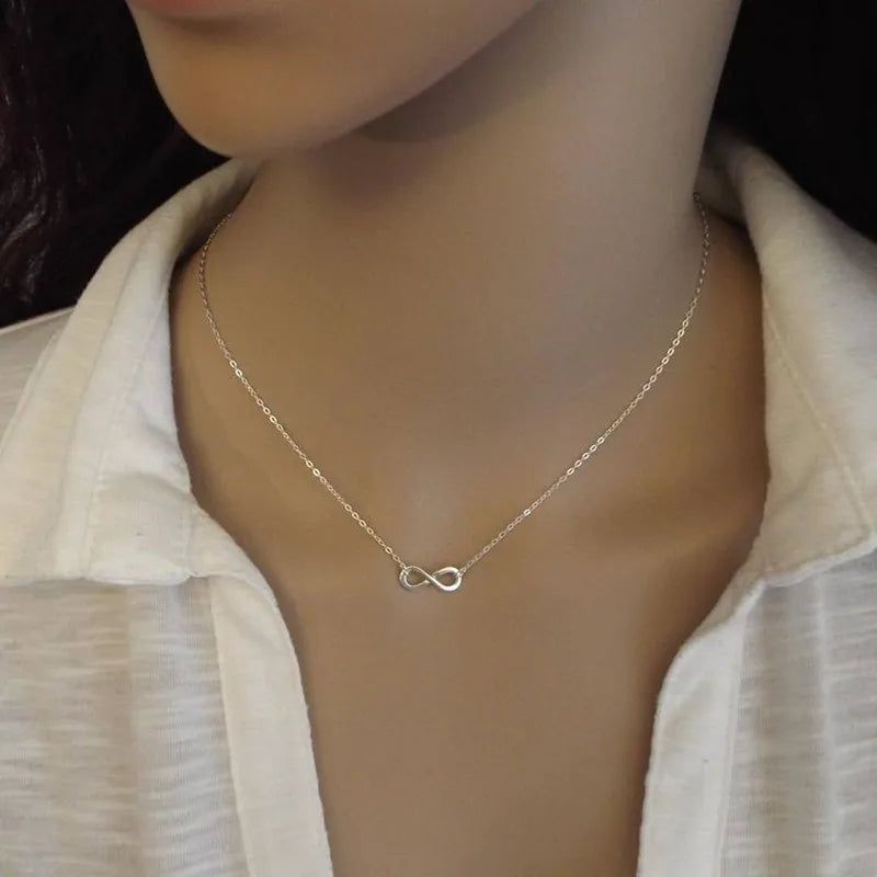InfinityGlow Necklace