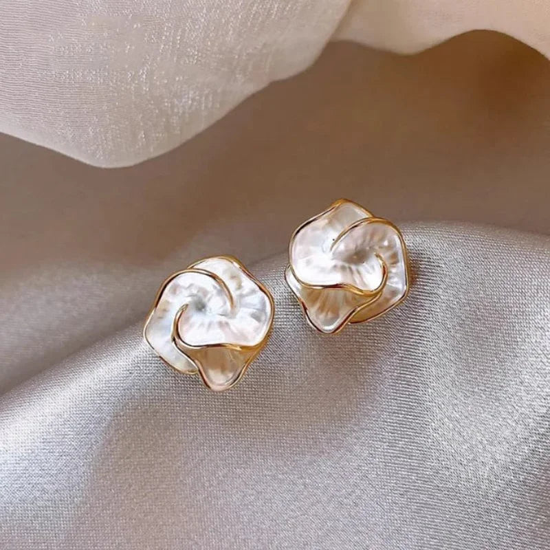 CamelliaGlow Studs