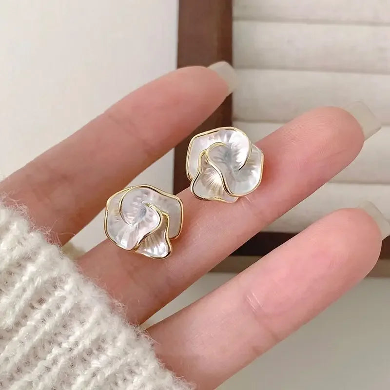 CamelliaGlow Studs