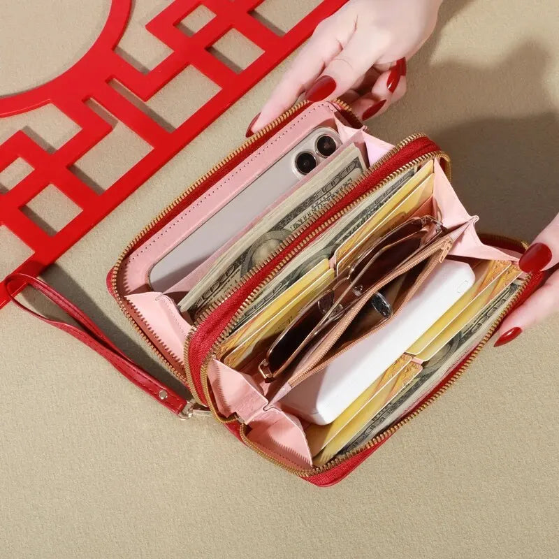 LuxeTassel Clutch