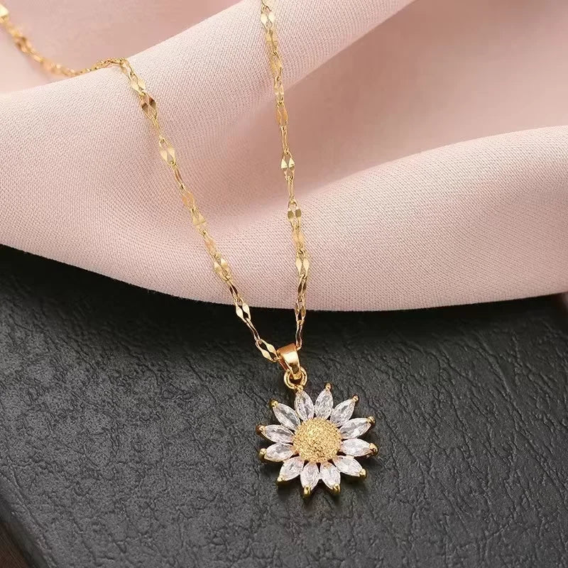 FloraGlow Necklace