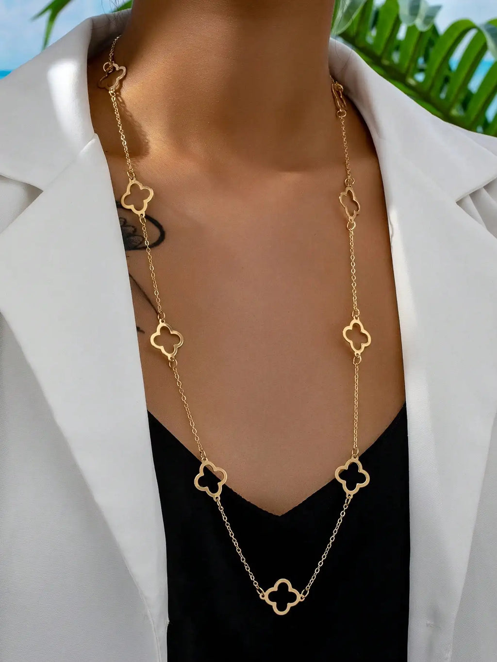 LuxeClover Necklace