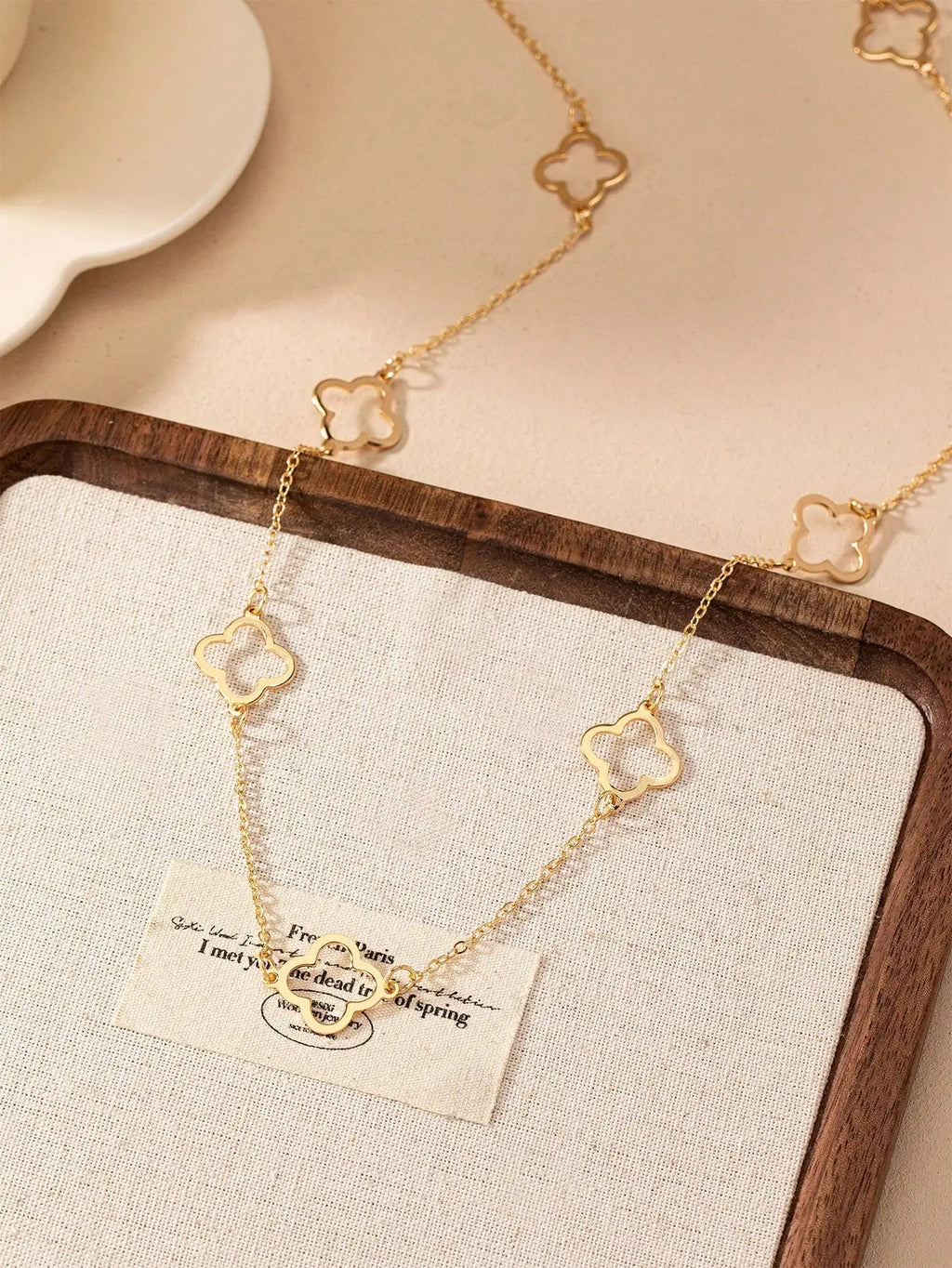 LuxeClover Necklace